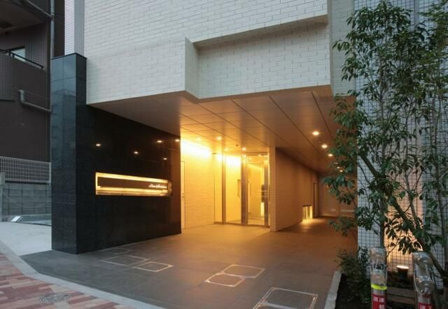アクシス池袋のエントランス