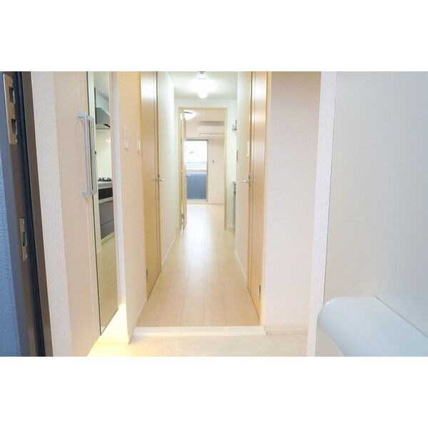 大阪市西淀川区柏里２丁目の賃貸マンションの玄関