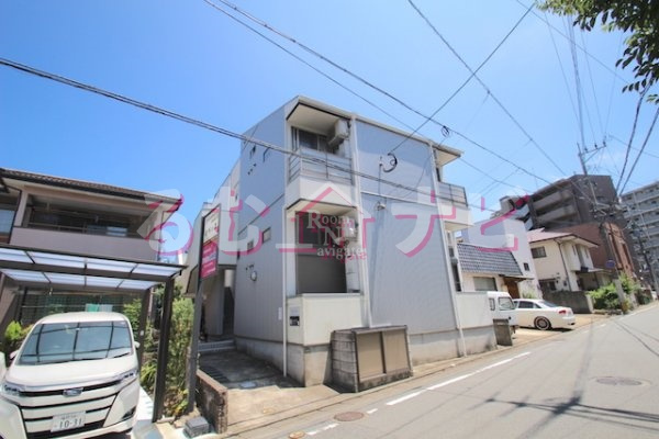 チェルカーレ大橋の外観