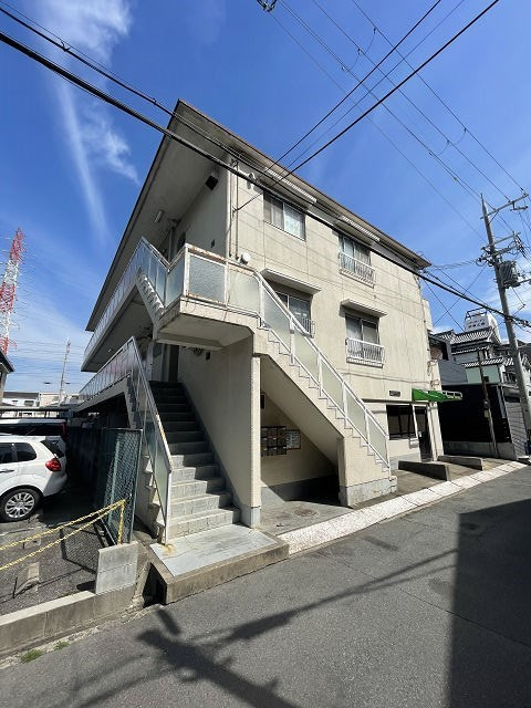グレスト元町の外観