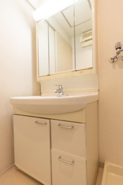 グリシーヌ高井戸の洗面所|※写真は同タイプ住戸です。