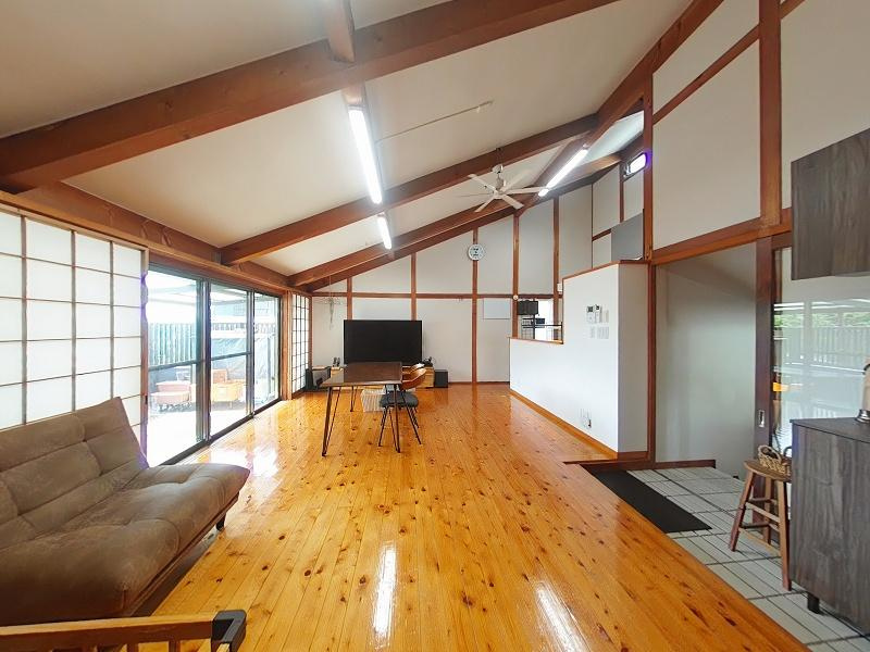 高知市春野町平和 中古戸建ての居間・リビング