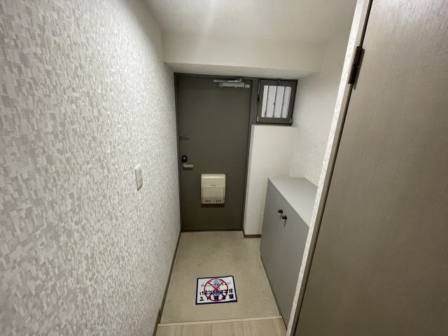 ジオレミヨ甲子園口の玄関