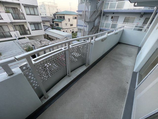 ジオレミヨ甲子園口のバルコニー