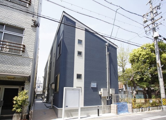 レオネクストアイサン泉の外観