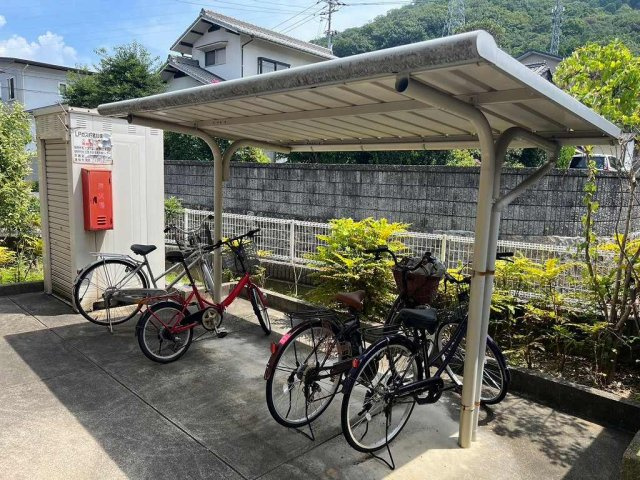 レオパレスＦｒｉｅｎｄｓⅢ　のその他|自転車置き場