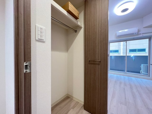 プレサンス　DOMECITY　コレーレの収納
