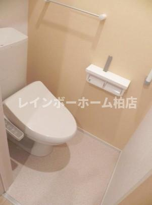 特典：仲介手数料が50％OFFです‼のトイレ|ゆったりとした空間のトイレです