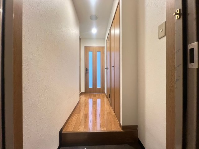 TATディナスティ西本町の玄関