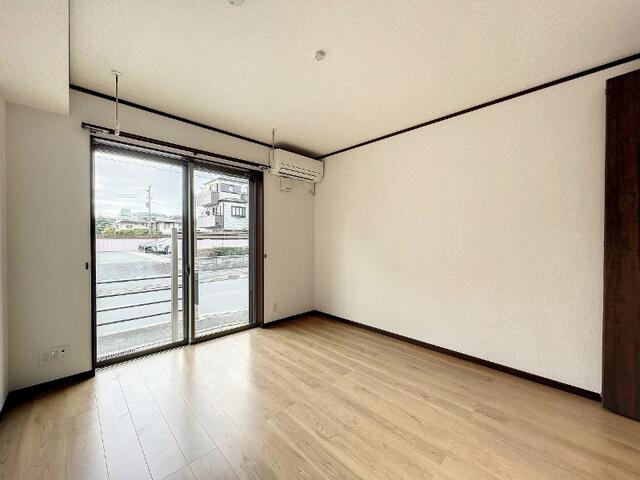 市川市福栄２丁目のアパートの居間・リビング