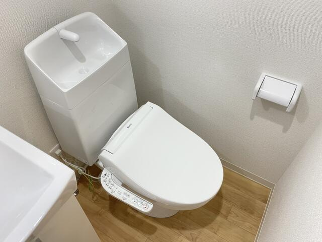 船橋市西船３丁目のアパートのトイレ