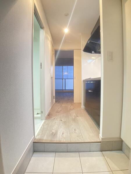 ステーションタワーウラヤスの玄関|※同建物別部屋参考写真