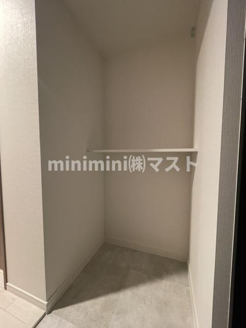 旧　スプランディッド本町東DUEの収納