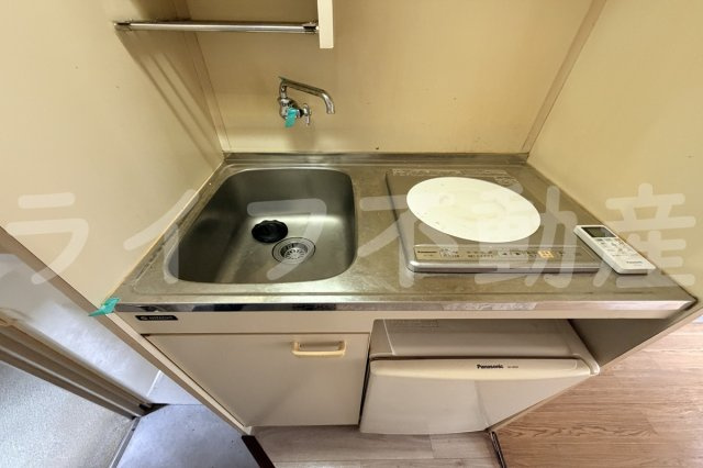 新星本社ビルのキッチン
