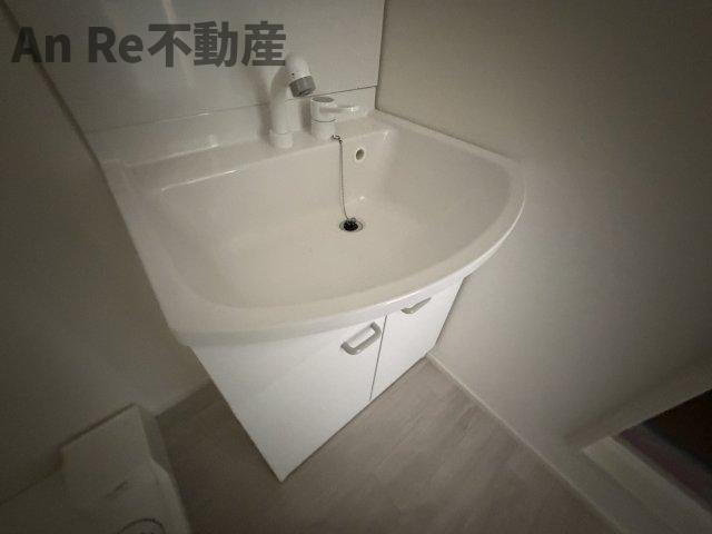 LUMIERE HATOGAYA の独立洗面台