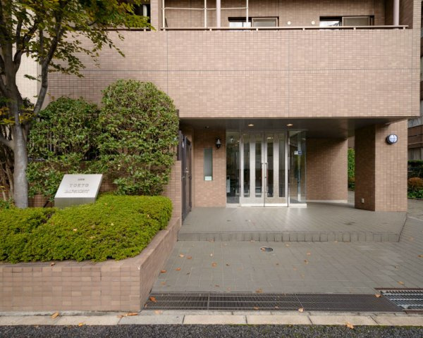 【エントランス】