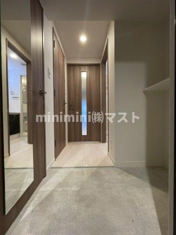 スプランディッド本町グランの玄関