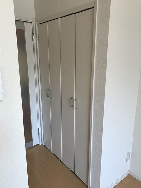 クレフラスト野並B棟の収納