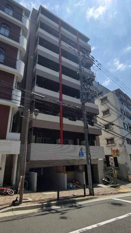 シャルマンパレ神戸花隈の外観
