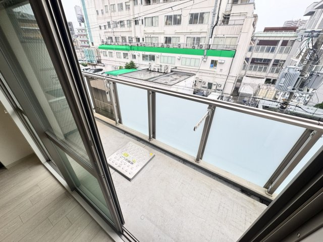 Lavia背戸口のバルコニー