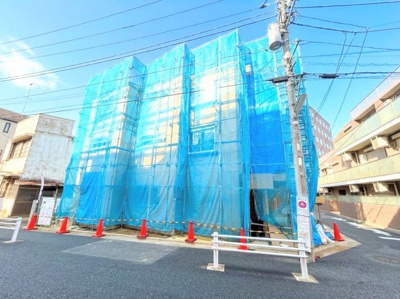 【外観】 | 【仲介手数料４３０万円が無料！】■千歳船橋駅４分■延床１５６平米■東南角地■省エネ性能ラベル | 諸費用４３０万円ＯＦＦキャンペーン！
決算キャンペーン中！
家計応援サービスの限界に挑戦中！
■千歳船橋駅４分
■東南角地
■延床１５６平米
■４ＬＤＫ＋ガレージ
■ＬＤＫ２４帖
■省エネ性能ラベル