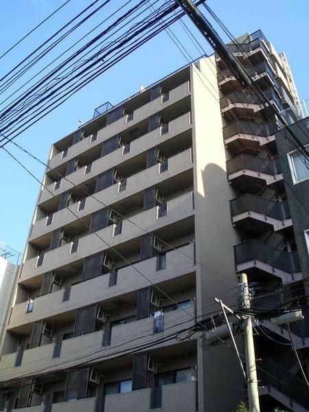 ロイヤルアメニティー巣鴨の外観