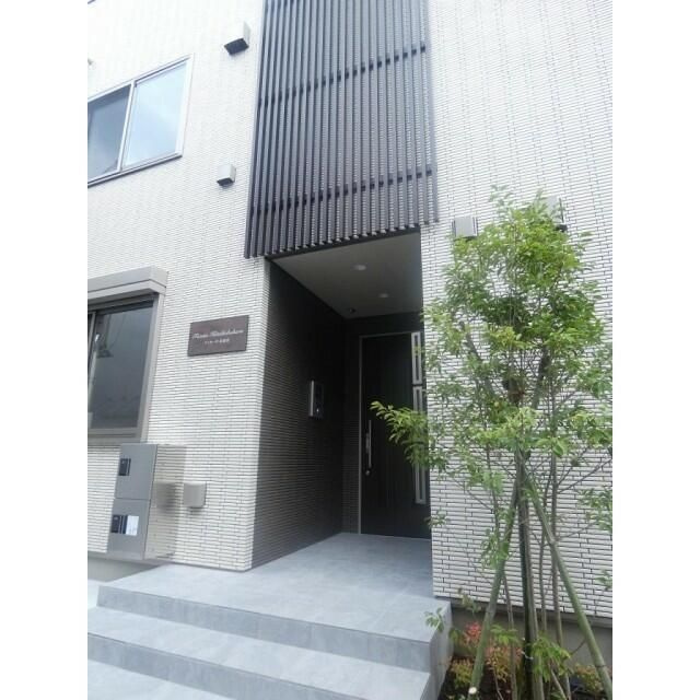 フィカーサ北池袋のエントランス