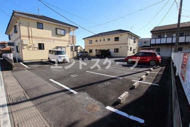ニューパレス八坂Ａの駐車場|高崎、前橋のお部屋探しはエンドスケープまで！お客様の理想お聞かせ下さい♪