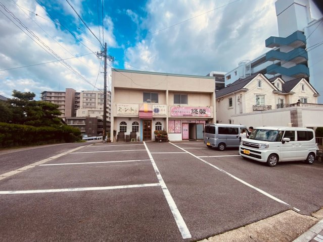 山之手6丁目 川原様住居付店舗の駐車場