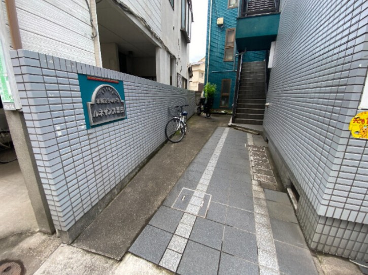 【エントランス】
