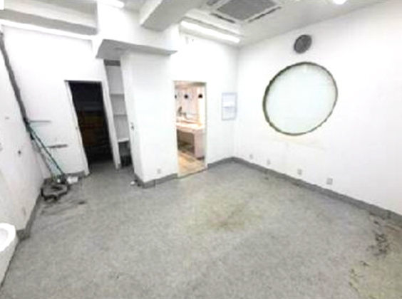 玉造店舗の内装