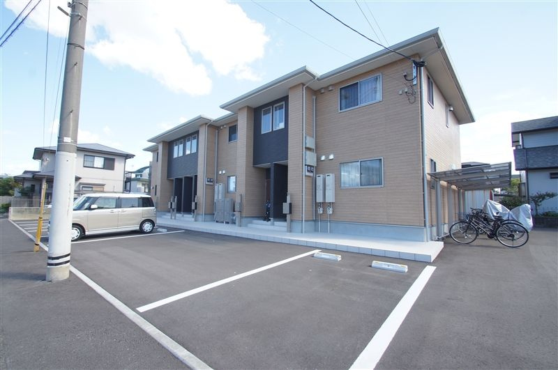福岡市東区和白６丁目のアパート
