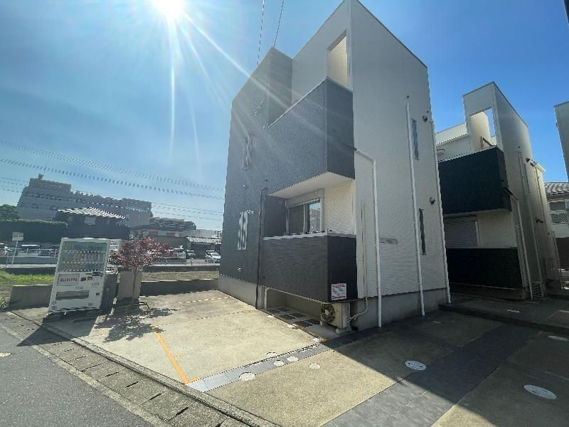 Grandtic 筑紫通りの外観