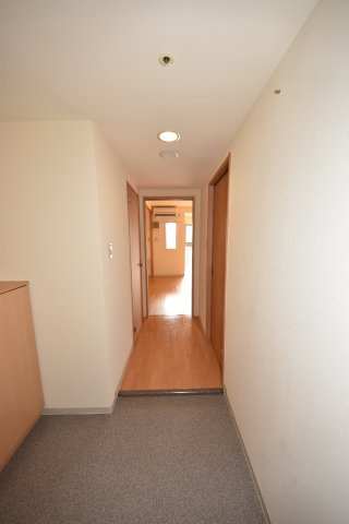 ルーセントオーデン難波の玄関