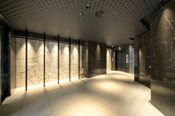 S-RESIDENCE一宮駅前のロビー