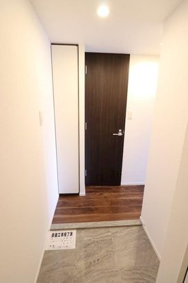 GENOVIA浅草蔵前skygardenの玄関