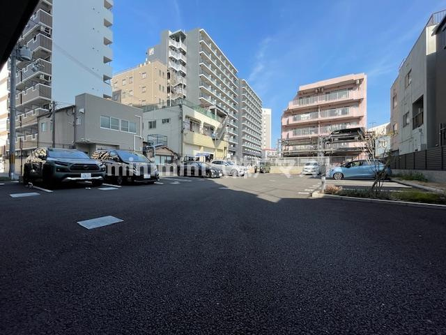 プレサンス大正フレンジの駐車場