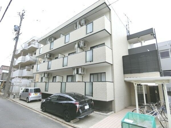 テラス金山の外観