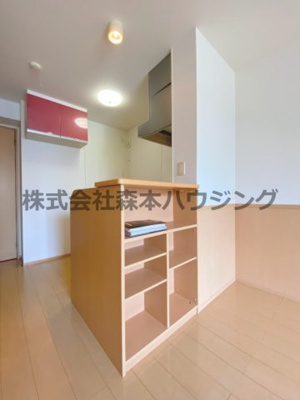 【内装】 | 　リヴェール香里園 | ※同タイプ別室の写真を使用しています。
　設備内容や色調など相違がある場合は実際のお部屋の現状優先となります。