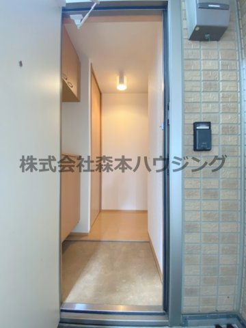 【内装】 | 　リヴェール香里園 | ※同タイプ別室の写真を使用しています。
　設備内容や色調など相違がある場合は実際のお部屋の現状優先となります。