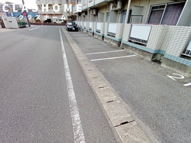 パレス三宝   刈谷市近郊の賃貸はクラスホームの駐車場