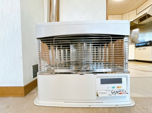 常呂郡訓子府町末広町１２６番地　中古売家の冷暖房・空調設備|【現況】1階は2019年製、2階は2010年製のストーブが設置されています