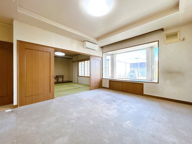 常呂郡訓子府町末広町１２６番地　中古売家の居間・リビング|【現況】1階リビングです
