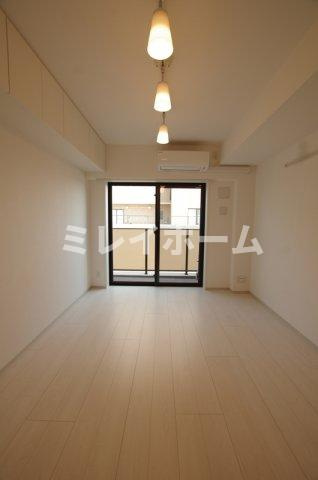 ブライズ下丸子の居間・リビング|同建物内、別のお部屋の参考写真になります。