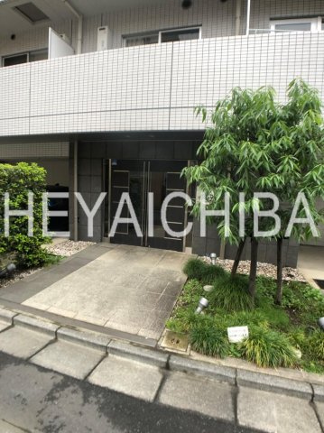 グランヴァンフリステーラ東陽町のエントランス