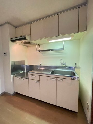 大阪市淀川区東三国２丁目の賃貸マンションのキッチン