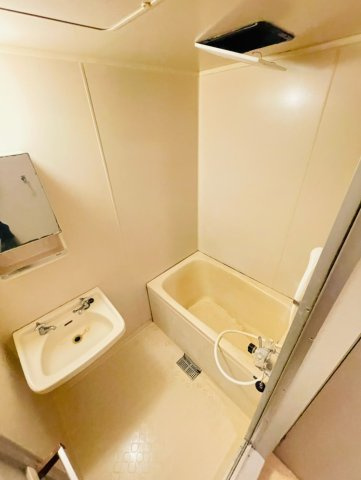 大阪市淀川区東三国２丁目の賃貸マンションの浴室