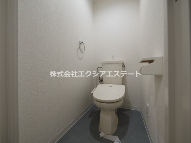 ヴィラスリースター住之江のトイレ