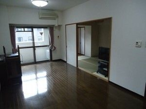 フォレステージュ天神の居間・リビング