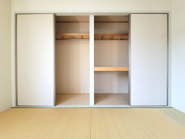 ルピナスKの収納|※間取り反転の場合あり、内装が若干異なる場合がございます